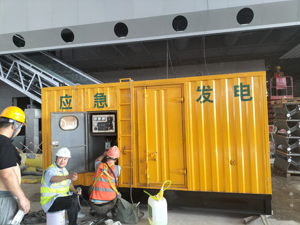 绛县怎样判断空气滤清器是否需要更换？